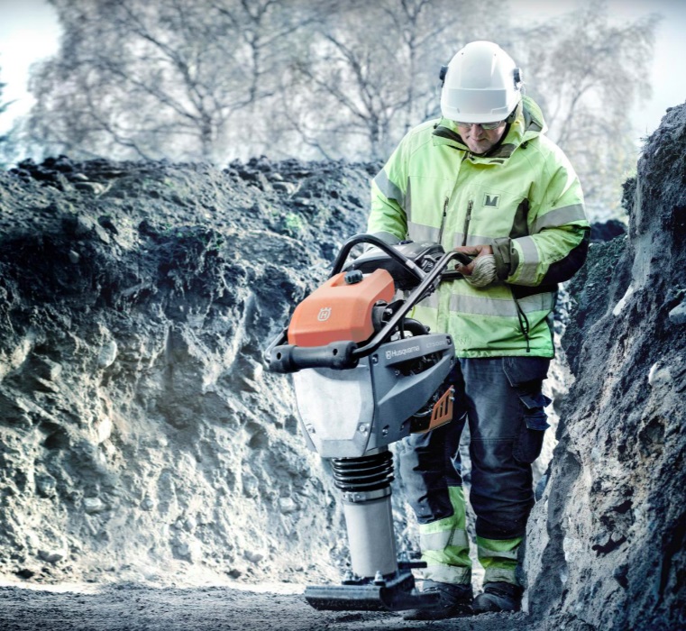 Mai compactor Husqvarna LT 6005