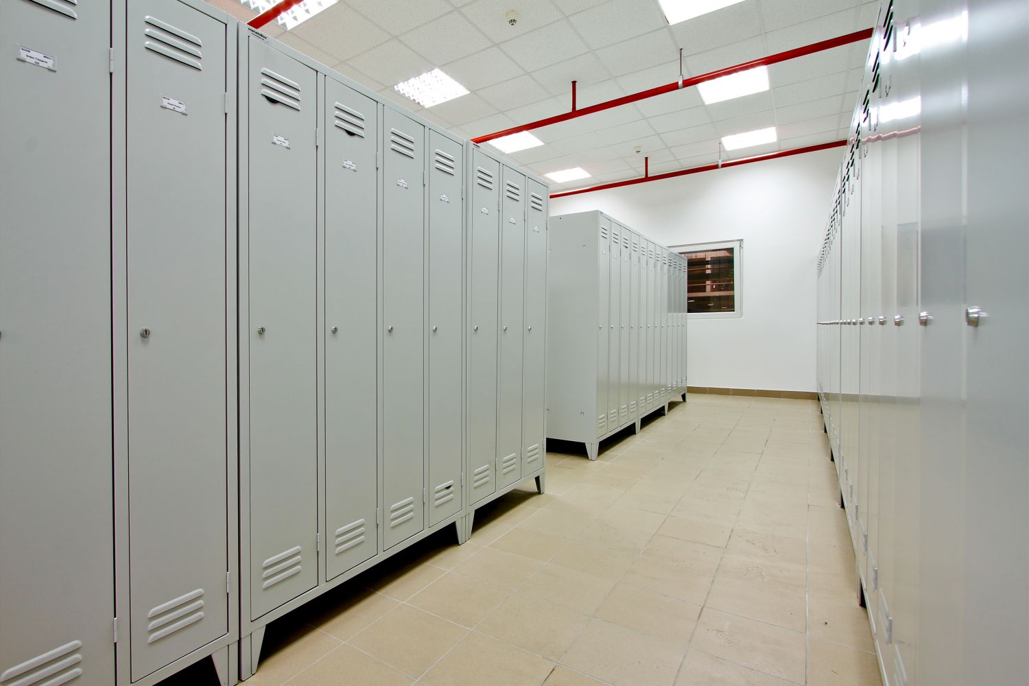 Dulapuri pentru vestiar cu usa lunga metaloBox Project 3 si Project 4