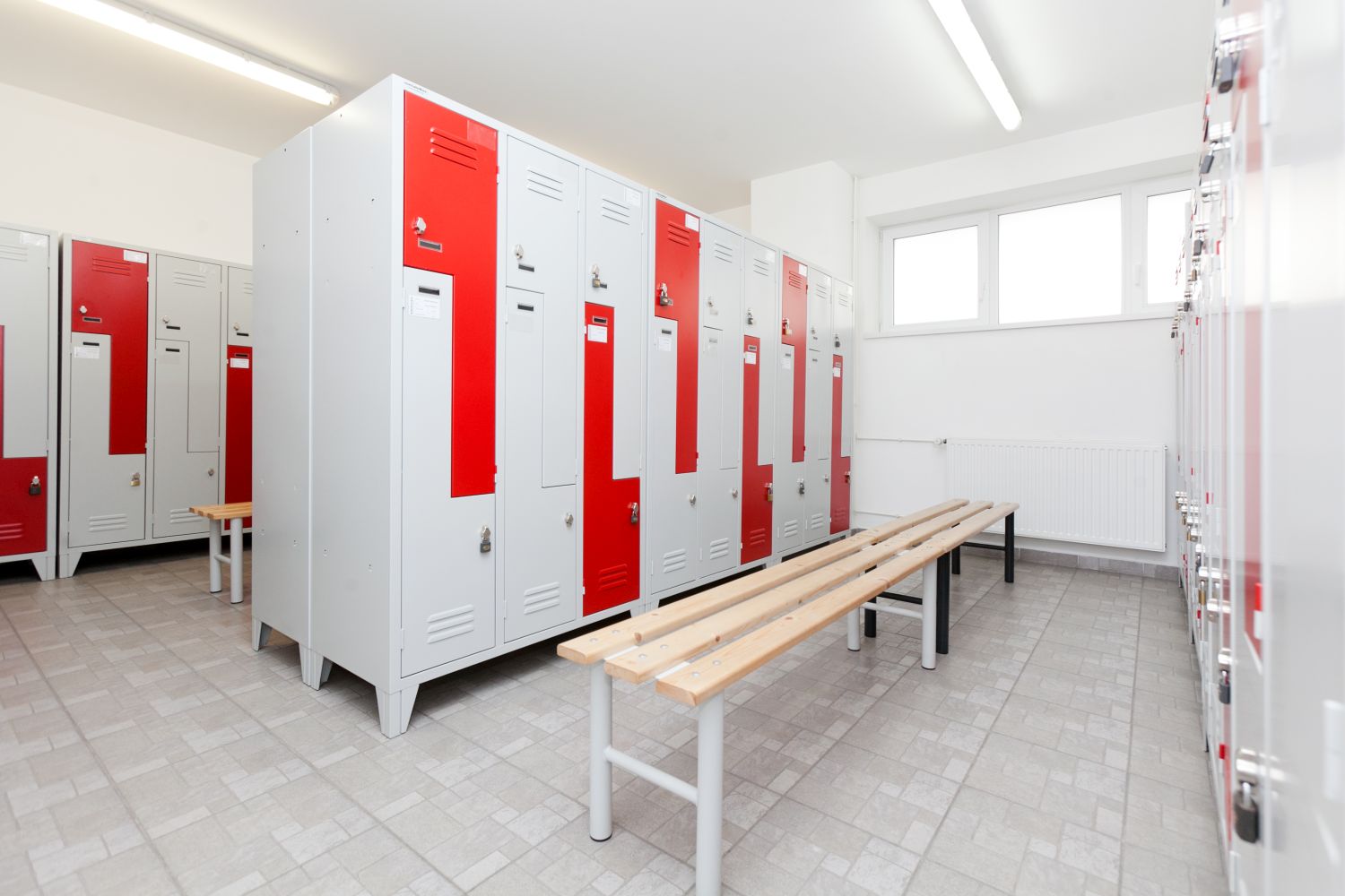 Dulapuri pentru vestiar cu usa Z metaloBox Project Z6 