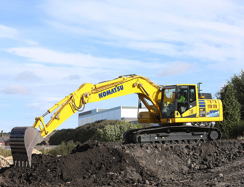 Excavatorul hibrid pe senile Komatsu HB215LC-3