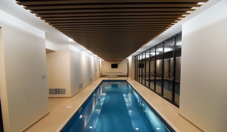 Deliberately Faithful Pointer Sistem de tavan fals din lemn tip Dalhem in spatiu wellness