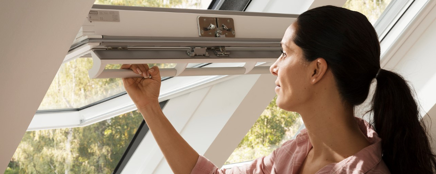 Ghid complet VELUX pentru prevenirea condensului la mansarda