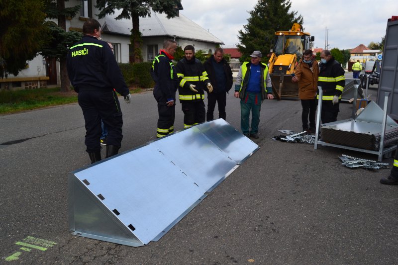 Dig mobil de protectie la inundatii FLOM