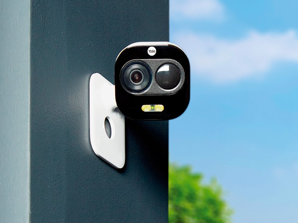Noua camera IP Yale All-in-One de la ASSA ABLOY Romania