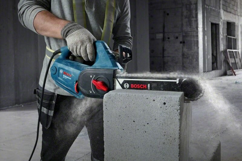 Noul ferastrau Bosch GAC 250 Professional