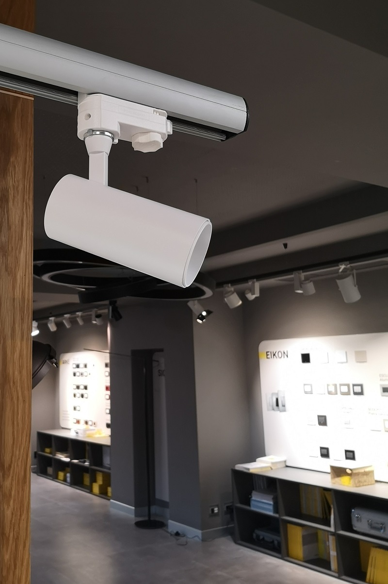 Almalux Lighting - Club2