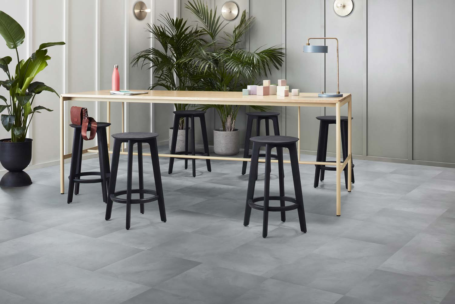 The new Iridescence LVT inspired by the use of mineral and organic pigments