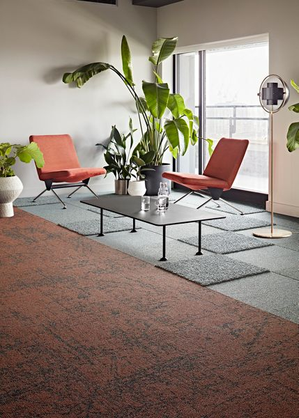 Noile dale de mocheta Interface Touch & Tones II - 101, 102, 103 Concrete Drylands