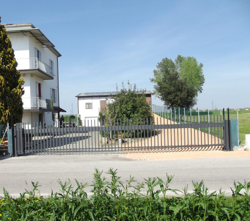 Poarta hidraulica verticala Decorio EVO Industrial