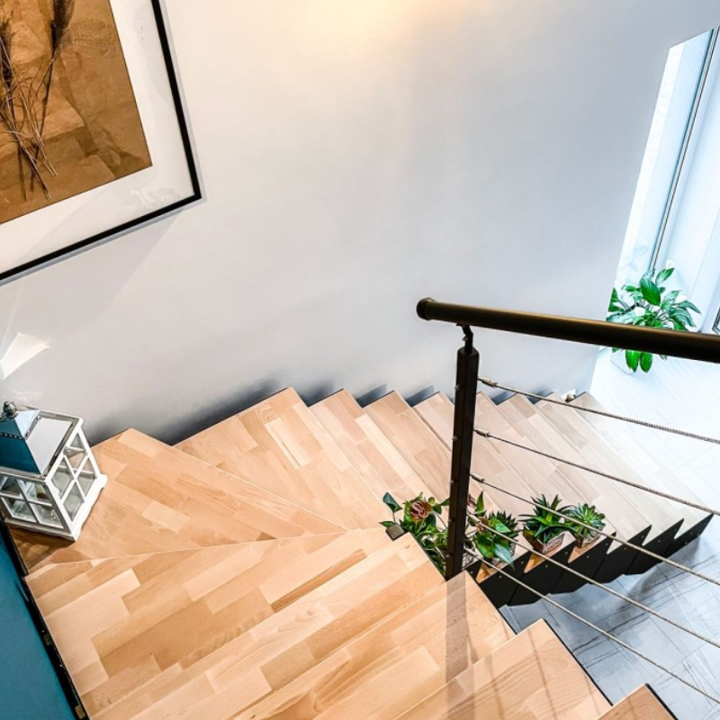 Decorio prezinta noile scari metalice modulare ASTA
