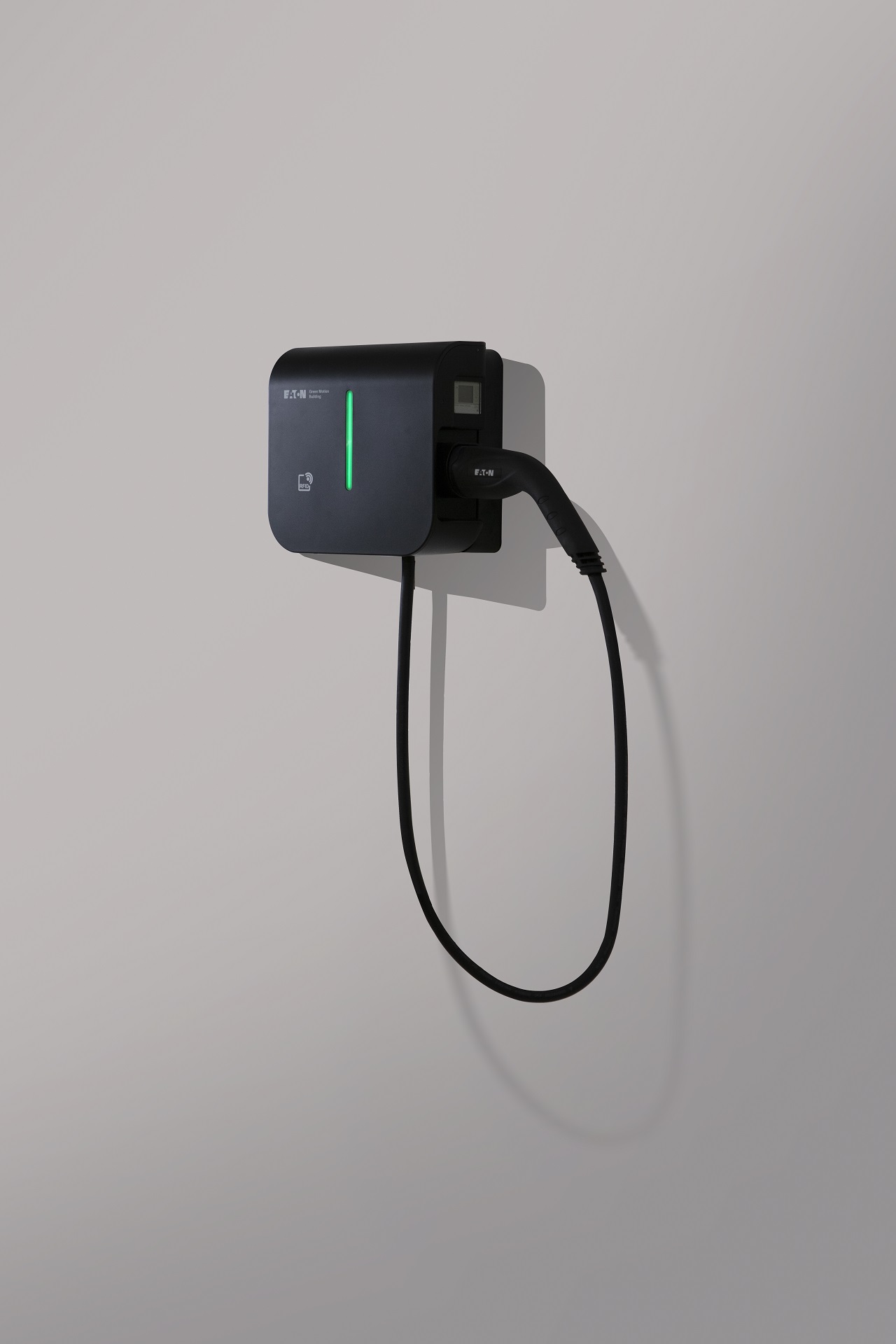 Statii de incarcare Eaton Green Motion Building
