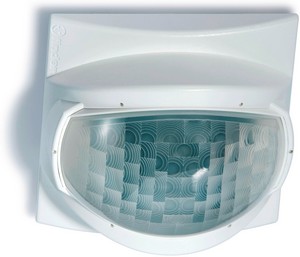 Finder isi completeaza propria Serie 18 cu 3 senzori de miscare noi conceputi pentru aplicatii specifice