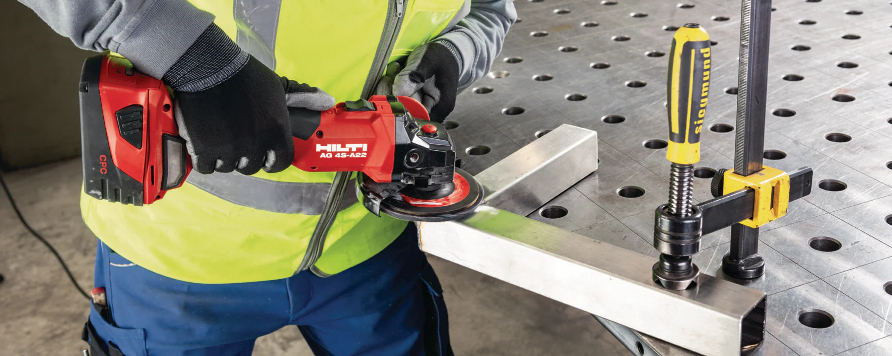 Noul polizor unghiular pe acumulator Hilti AG 4S-A22