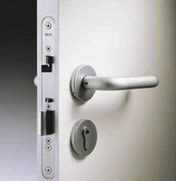 assa_abloy_incuietori_electrice_200_4