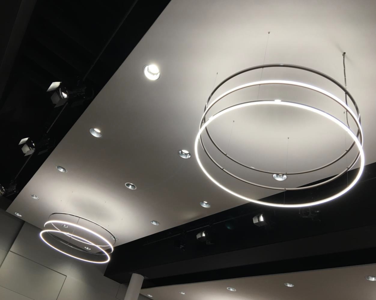 Noul plafon acustic AMF TACET®