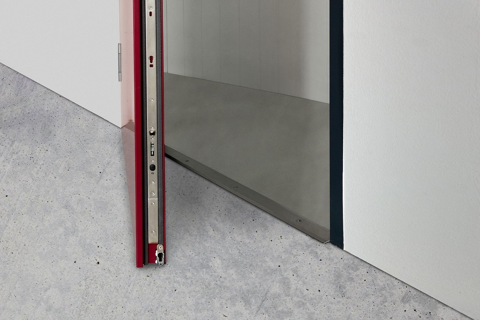 New at DOMOFERM. Strong. Safe. Sound-insulationg high-performance security doors - Accessibility with simultaneous sound insulation up to 42 dB