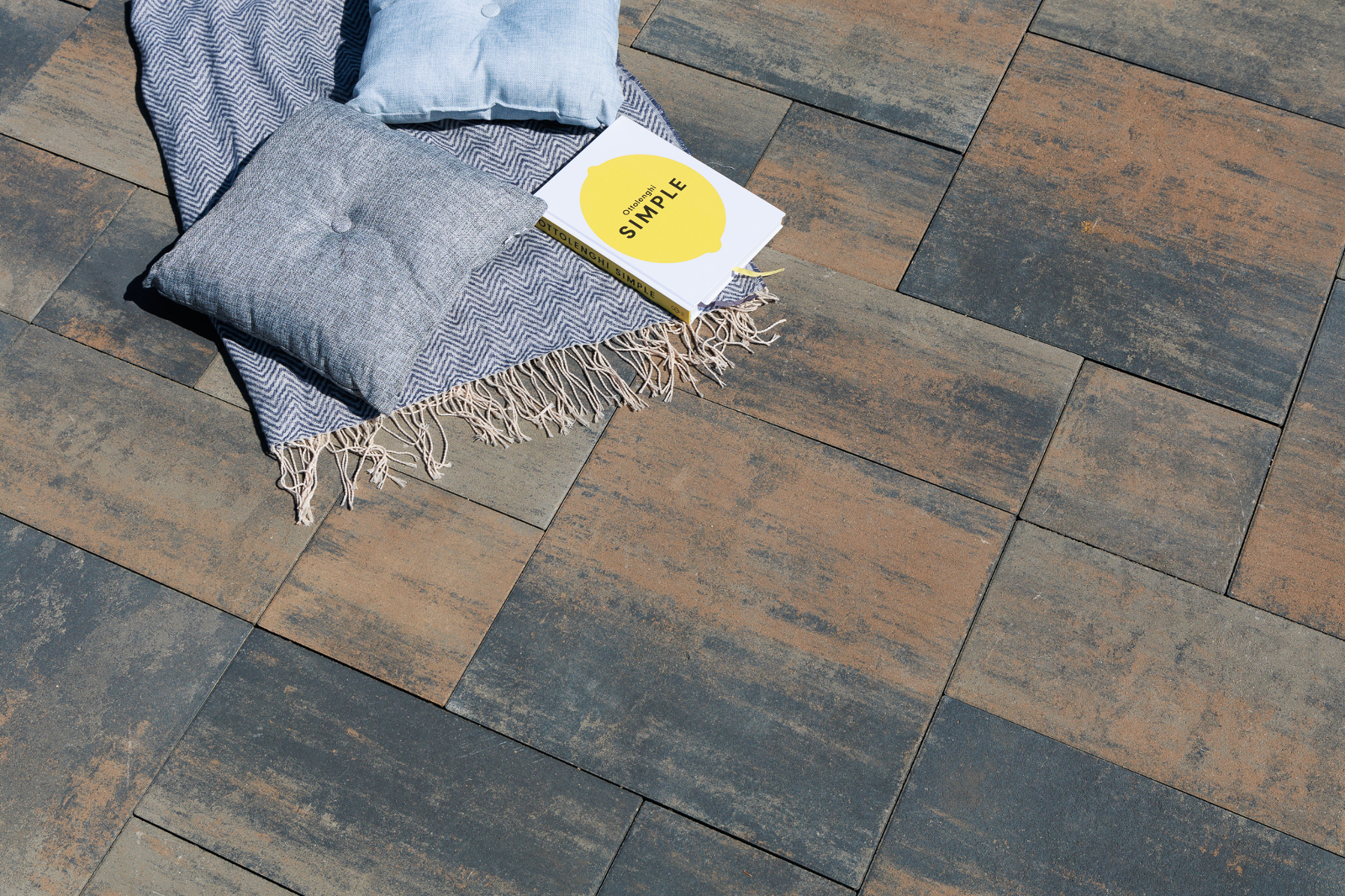 Noi produse Elis Pavaje in gamele Premium si Premium Plus - Cortina Apus