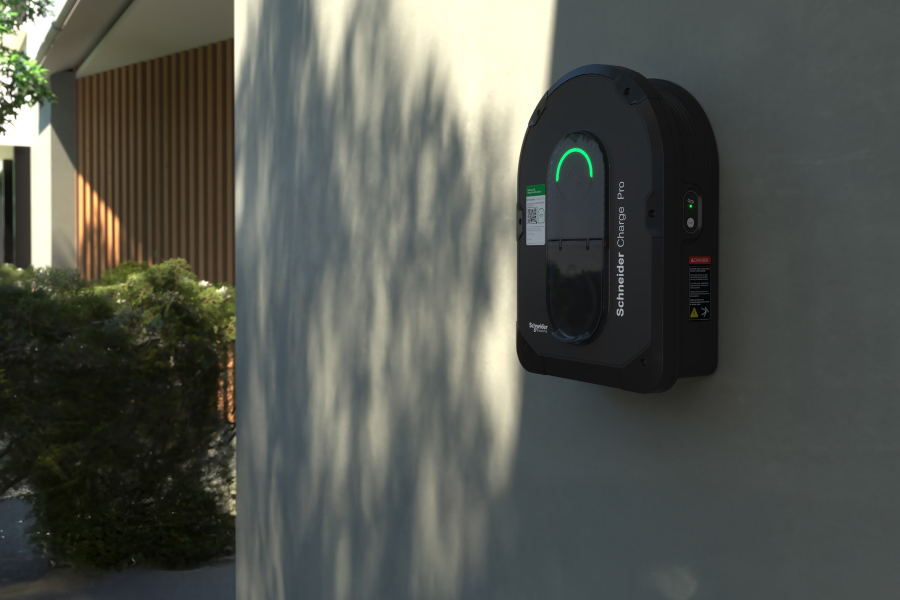 Schneider Electric lanseaza in Romania statia de incarcare inteligenta Schneider Charge Pro