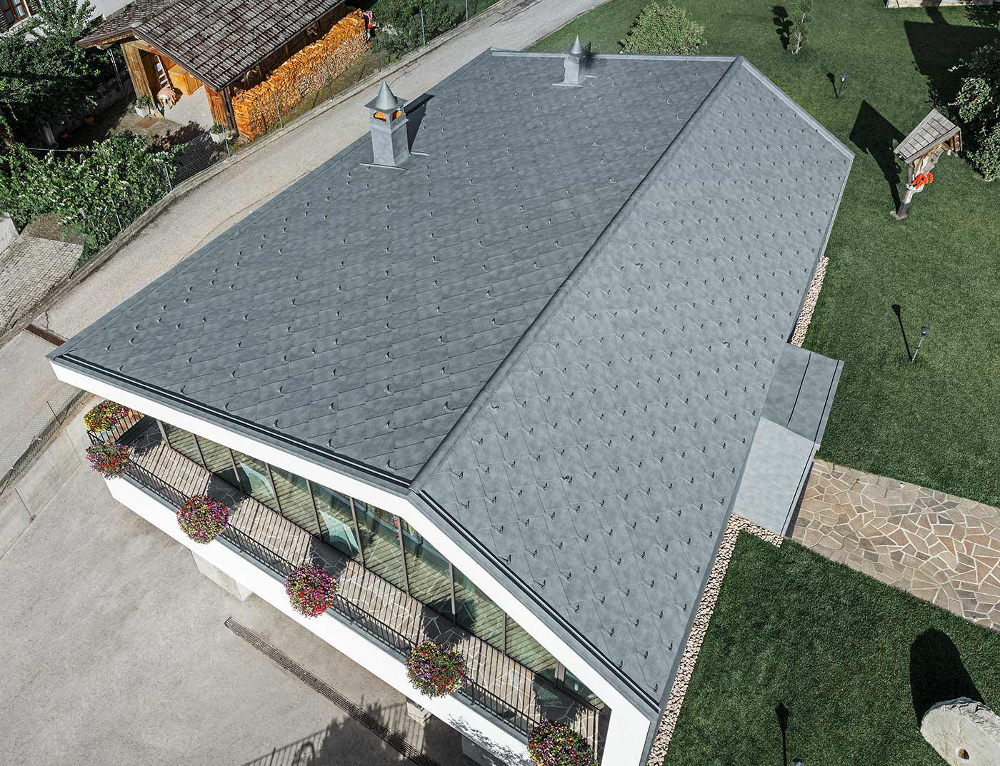 Placi metalice romboidale PREFA 44x44 cm pentru acoperis si fatada - Gri albastru RAL 7031