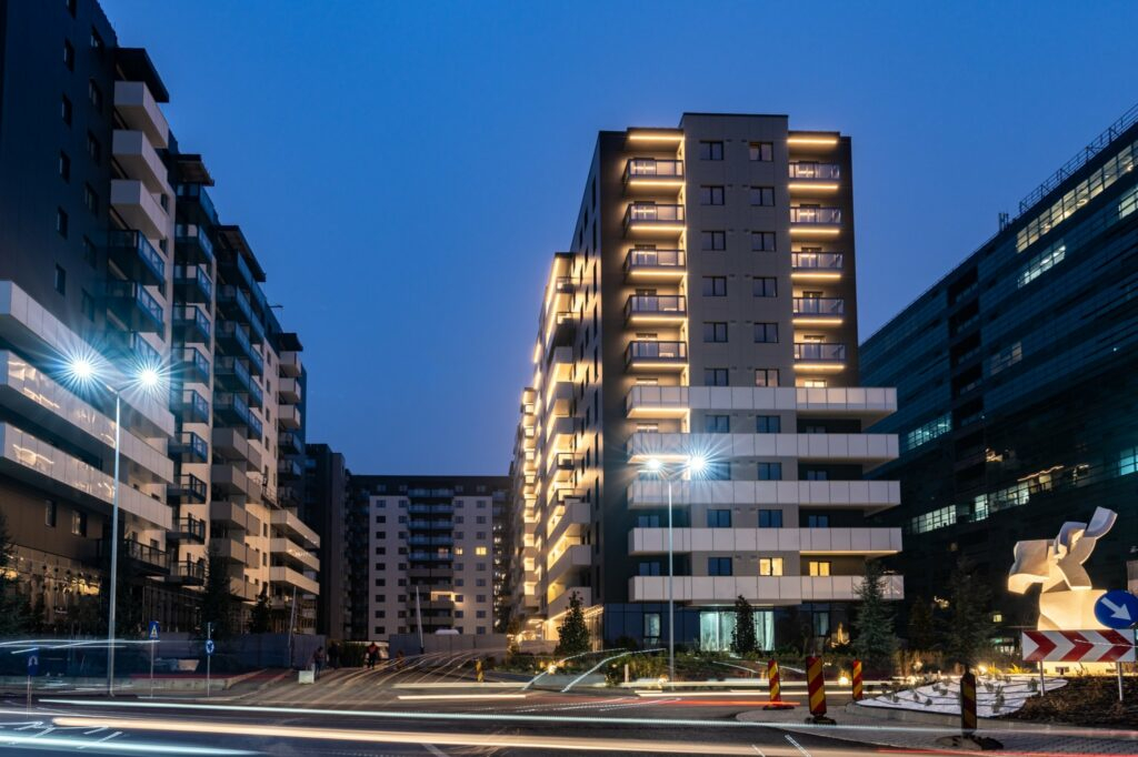Tamplaria din aluminiu Schüco utilizata in cadrul Ansamblului Cortina North, Bucuresti