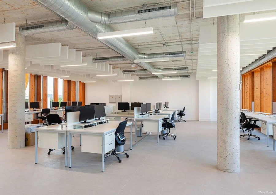 Cladire de birouri cu energie net zero realizata cu sistemele termoactive Uponor