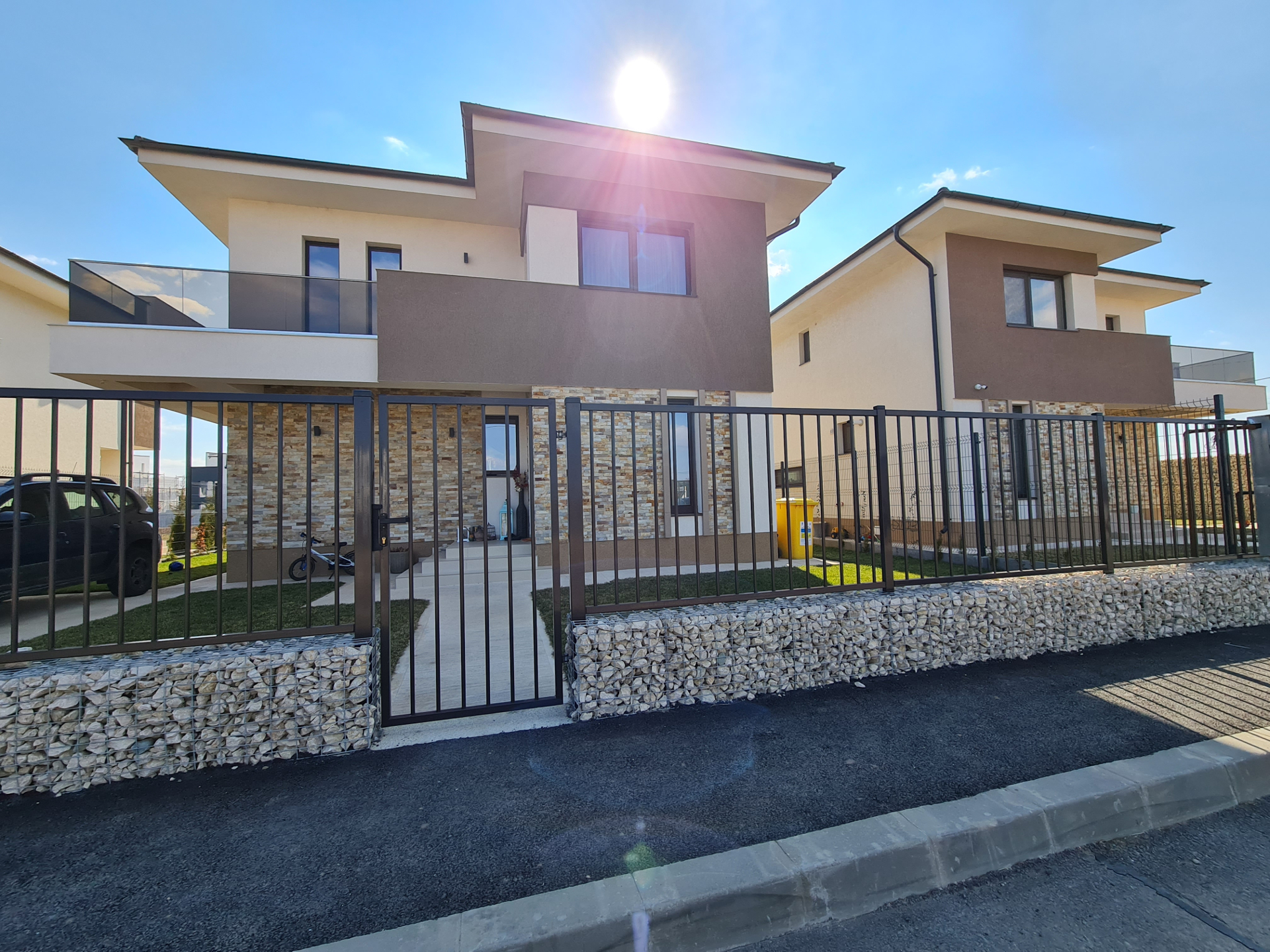 Imprejmuire cu gabion si porti metalice Decorio la Bonavita