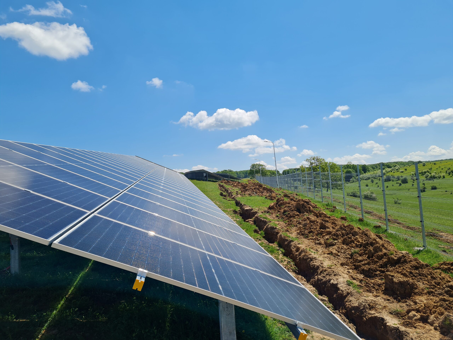 Decorio, lider in imprejmuirea parcurilor fotovoltaice