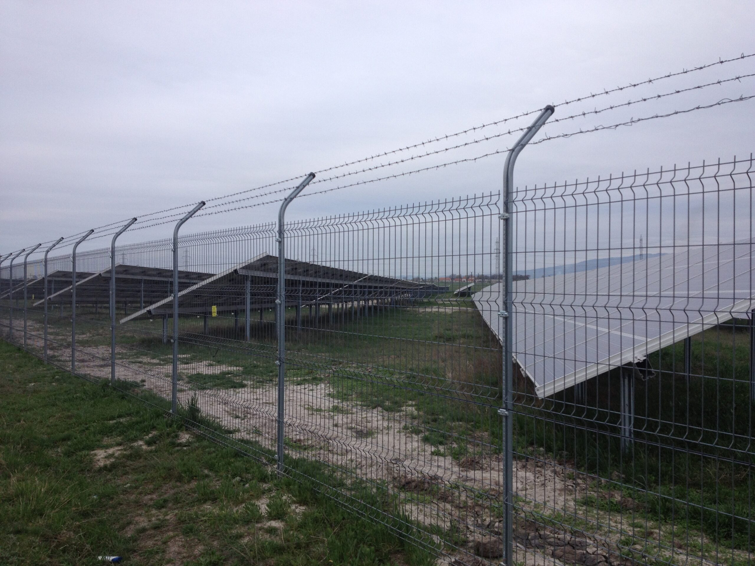Decorio, lider in imprejmuirea parcurilor fotovoltaice