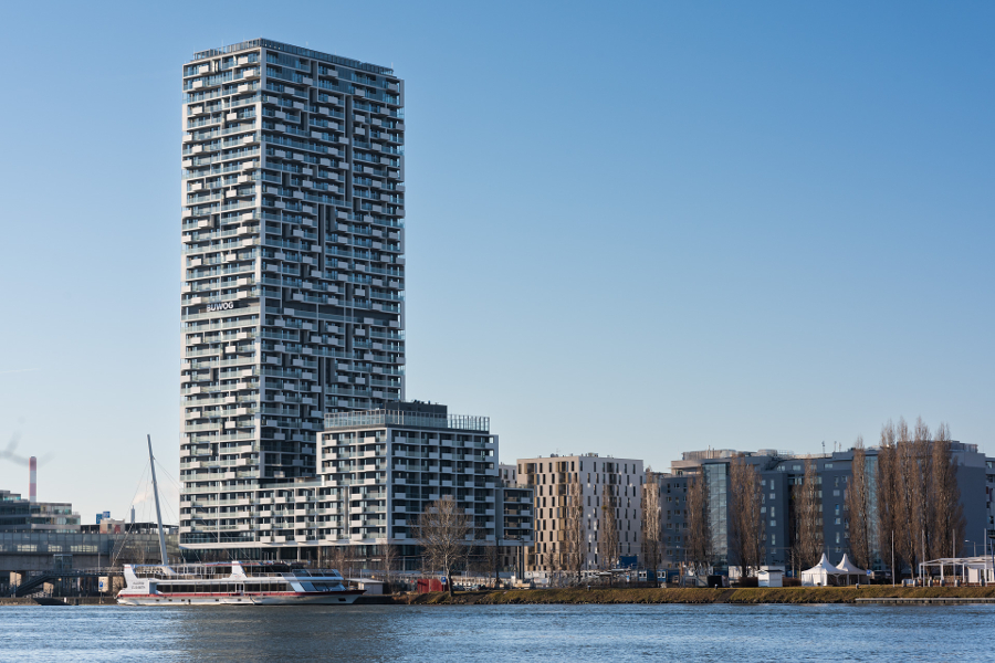 Domoferm doors at MARINA TOWER - more than a residential tower