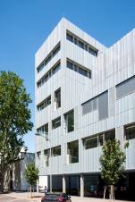 Multifunctional steel doors from DOMOFERM in the Längenfeldgasse school