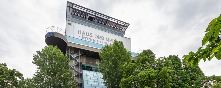 Elegant steel doors from Domoferm as part of the expansion of the Haus des Meeres