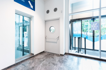 Elegant steel doors from Domoferm as part of the expansion of the Haus des Meeres