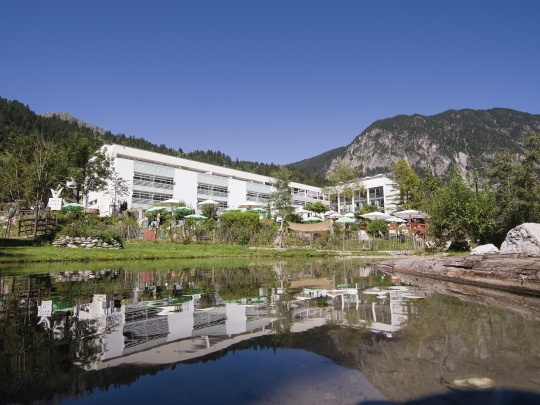 Un nou proiect dezvoltat de Hoval - Hotelurile cu centre wellness Valavier si Sarotla din orasul Brand
