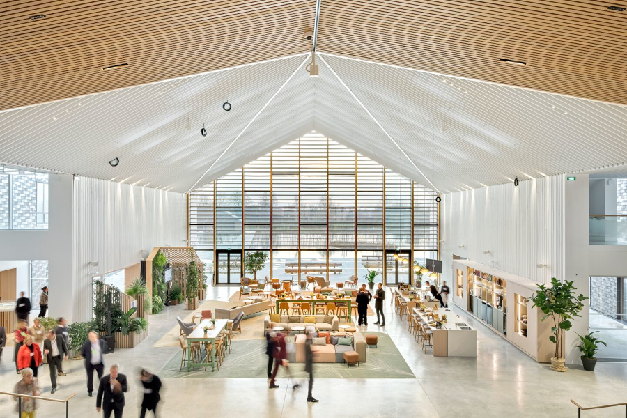 Hunter Douglas Architectural completes custom design for Deloitte University EMEA