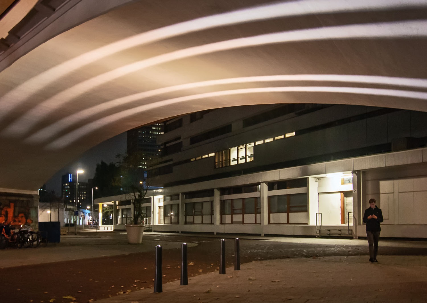 iGuzzini Trick lighting used in North of Rotterdam, Holland - A new life for the Hofbogen railway