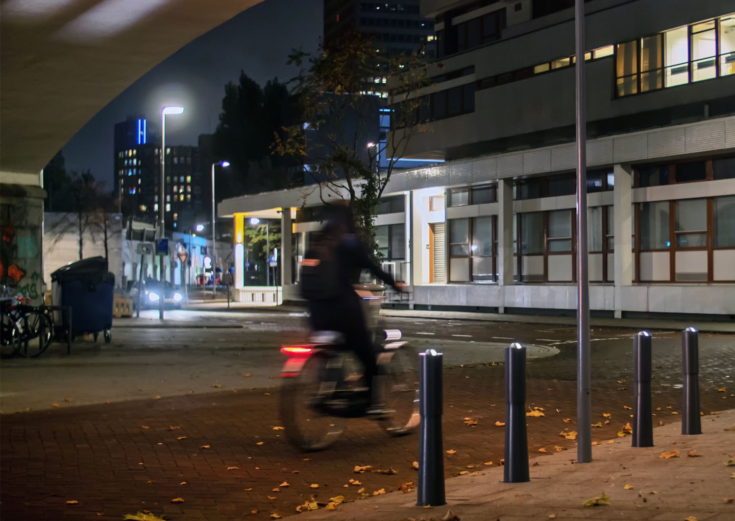 iGuzzini Trick lighting used in North of Rotterdam, Holland - A new life for the Hofbogen railway
