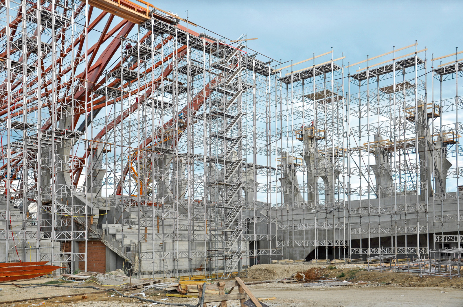 Extraordinary stadium design with MEVA flexible formwork solutions and optimised slab formwork design