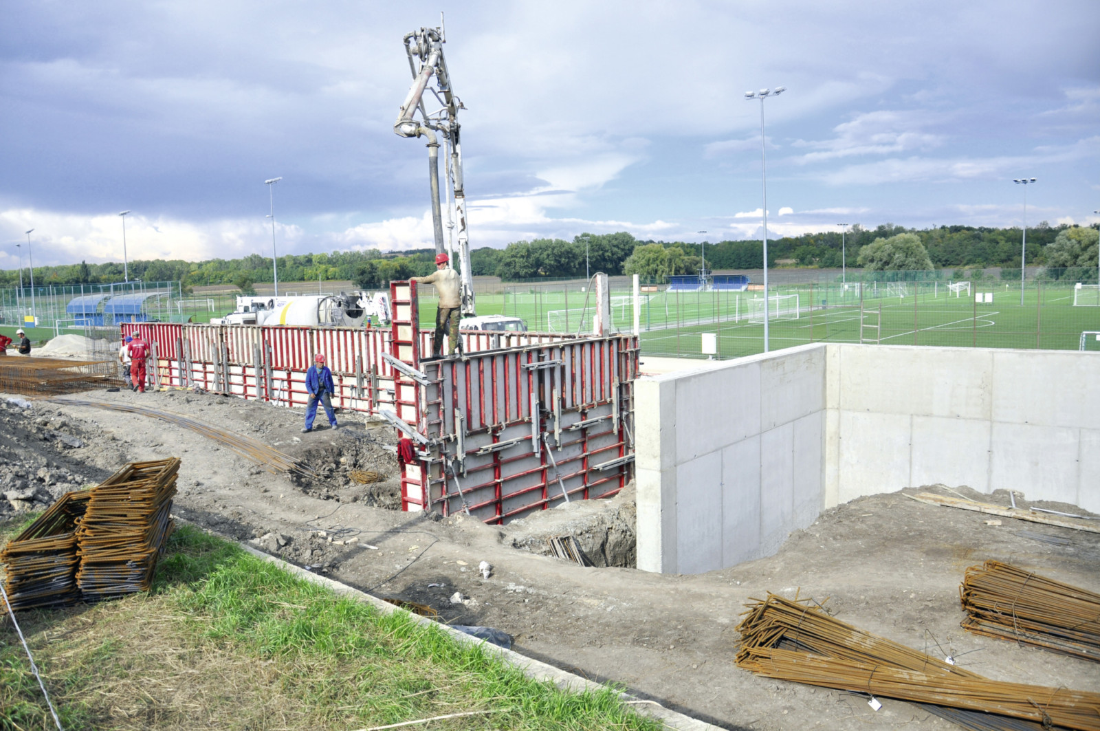 Extraordinary stadium design with MEVA flexible formwork solutions and optimised slab formwork design