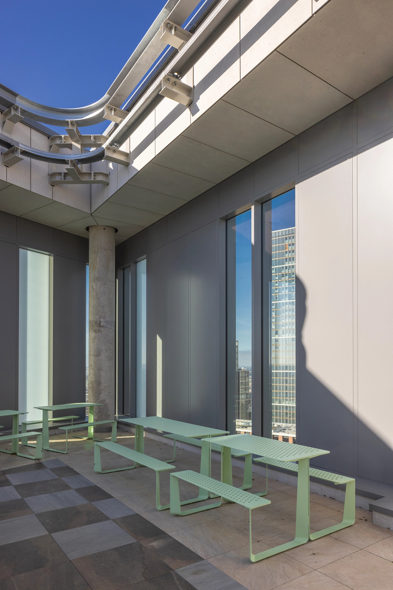 Produse mmcité la locuinta pentru studenti Downing’s Miles Street din Londra - Rautster