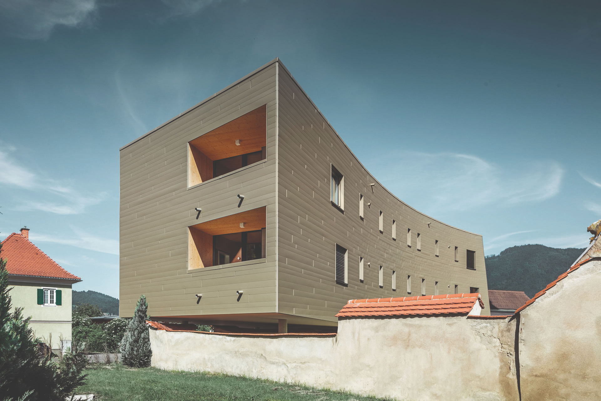PREFA Siding aluminum facade cladding in a historic environment