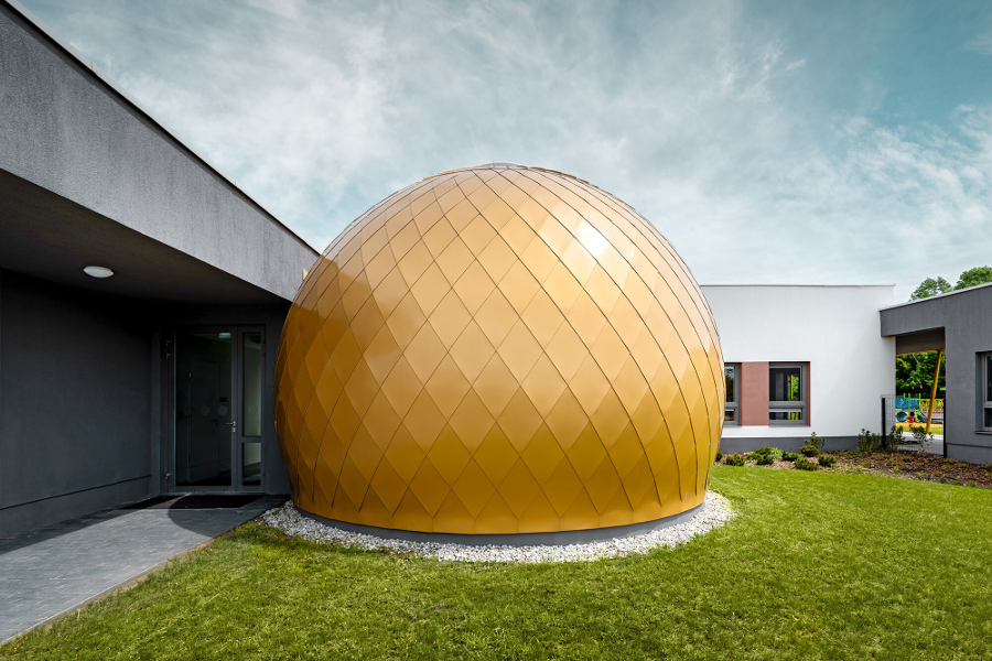 PREFA Prefalz: The “golden spheres” of the new day nursery in Székesfehérvár, Hungary