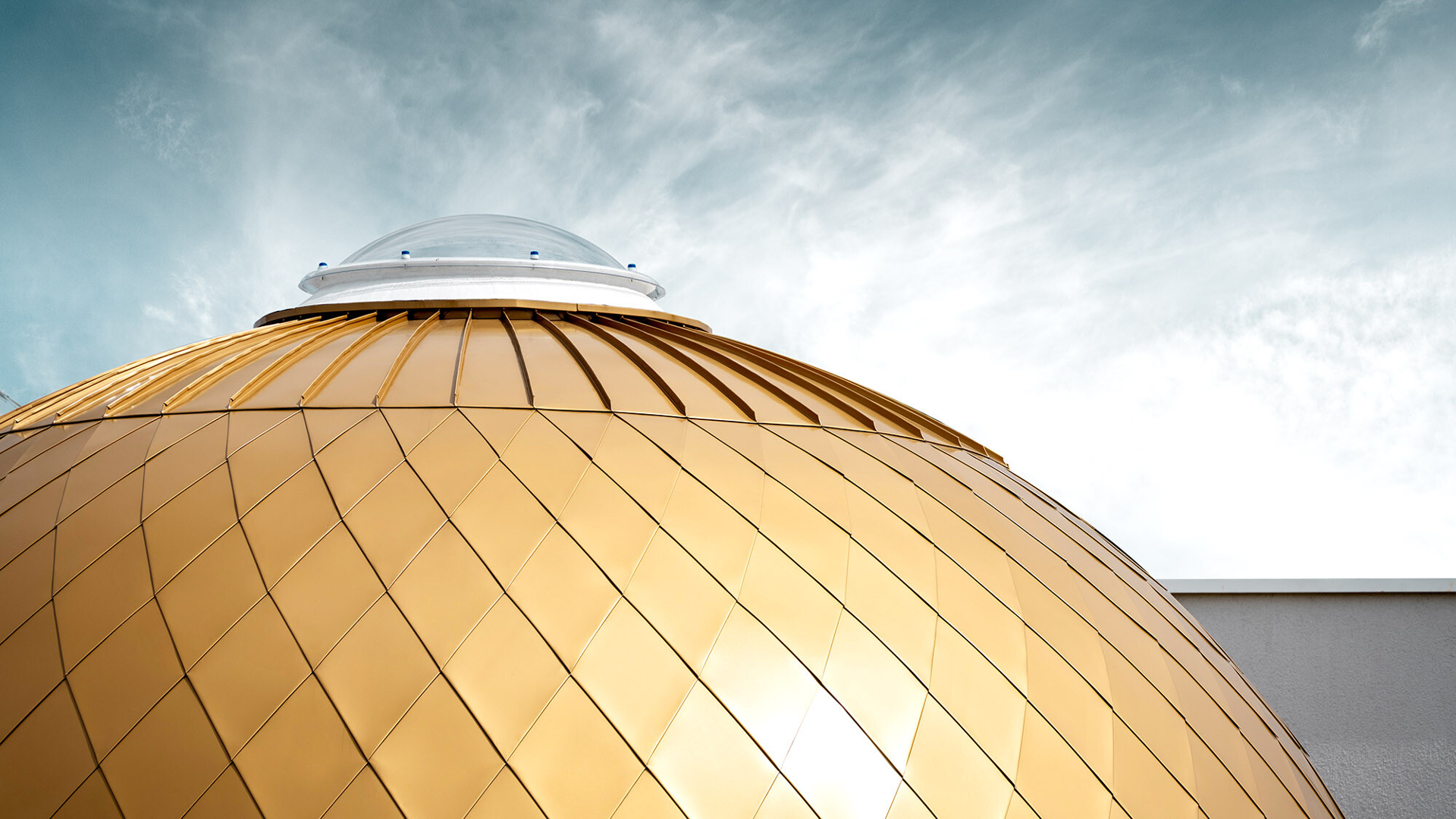 PREFA Prefalz: The “golden spheres” of the new day nursery in Székesfehérvár, Hungary