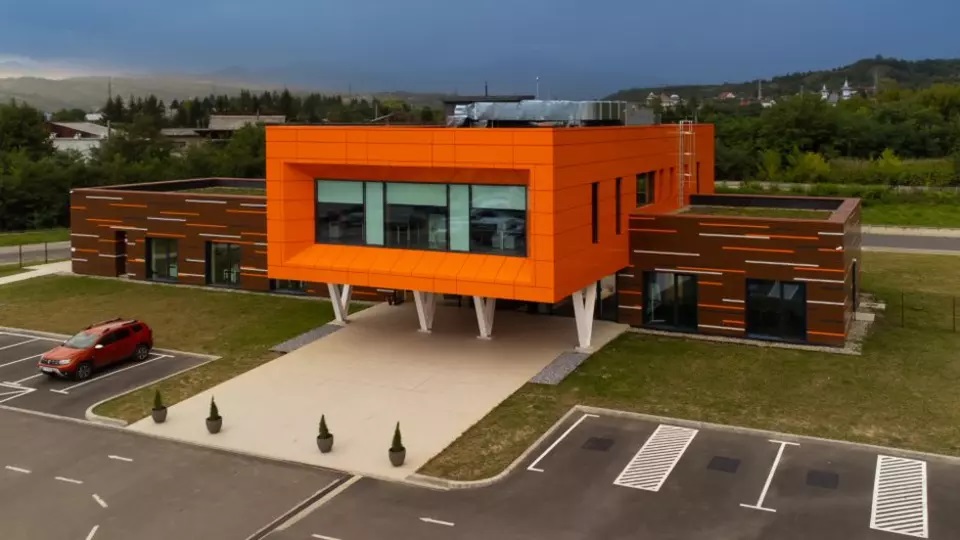 Solutii Saint-Gobain utilizate la cladirea de birouri nZEB OFFICE Comanesti