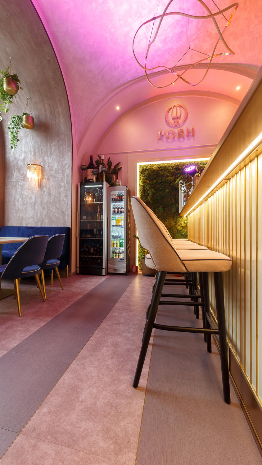 Pardoseala Tarkett LVT a completat designul desavarsit al restaurantului Posh, Timisoara