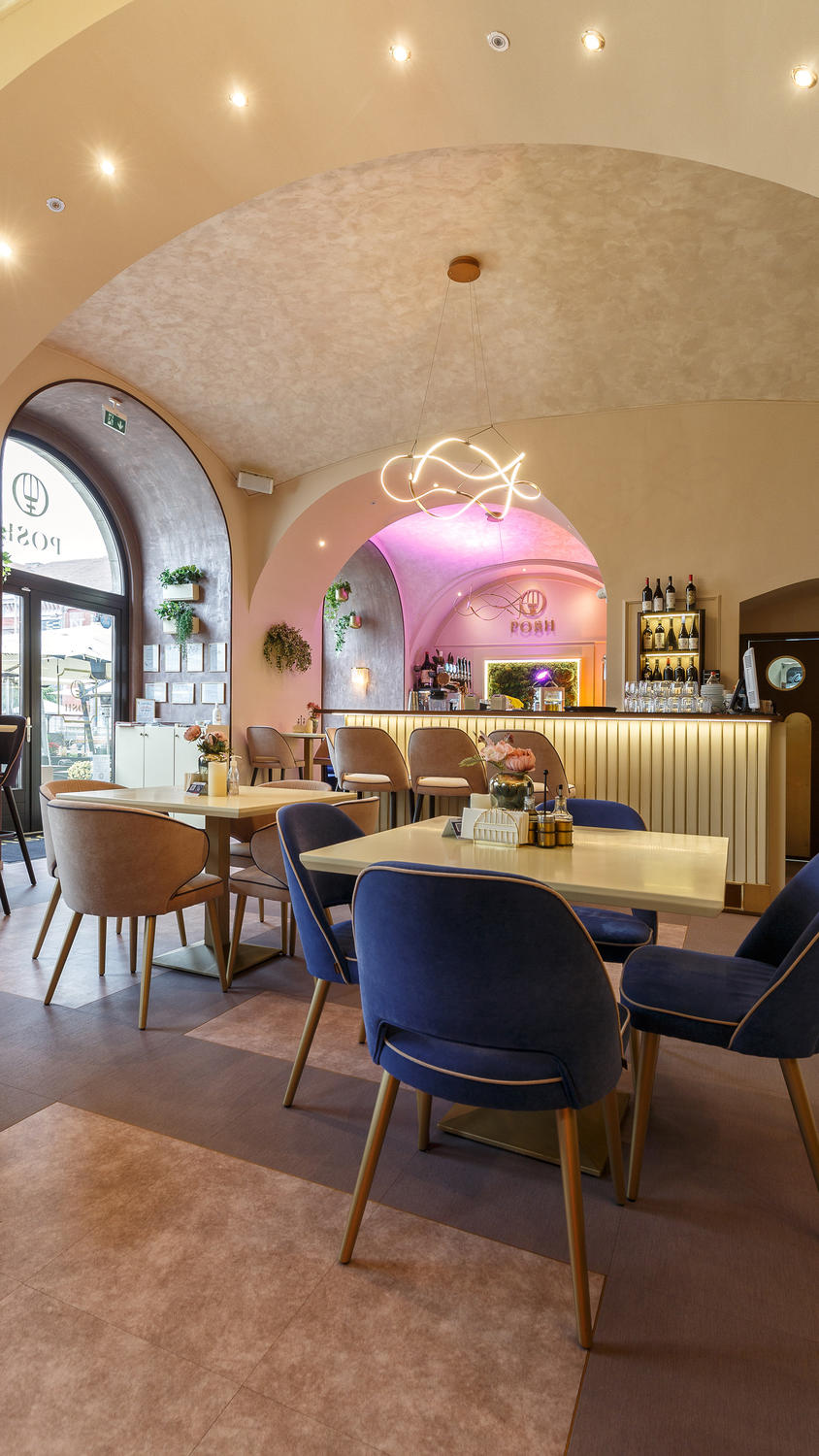 Pardoseala Tarkett LVT a completat designul desavarsit al restaurantului Posh, Timisoara
