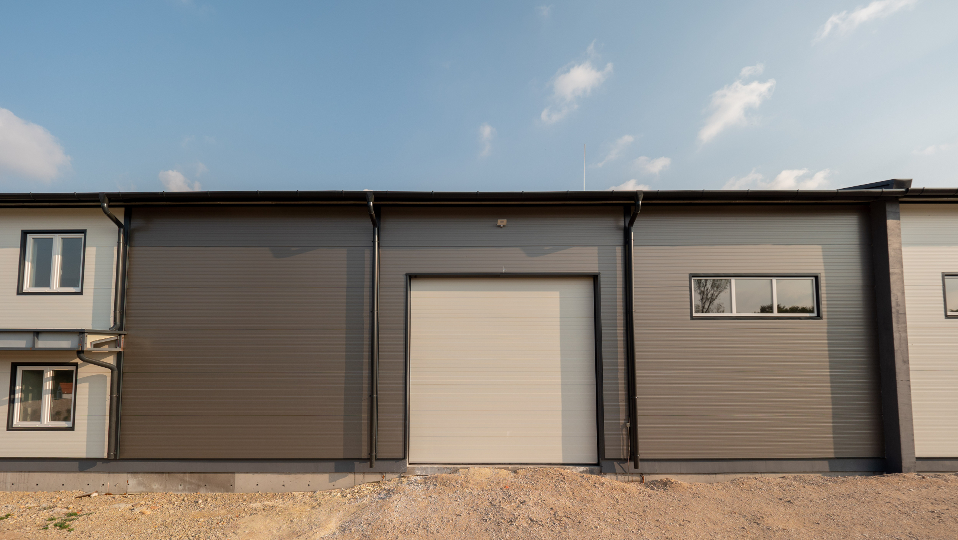 Proiecte TeraSteel - Unitate de productie si showroom la Székesfehérvár, Ungaria