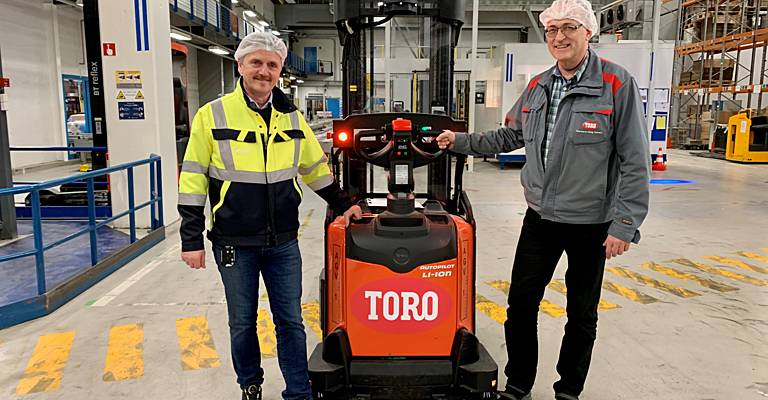 Marfa TORO este manipulata acum de utilajele Toyota fara operatori