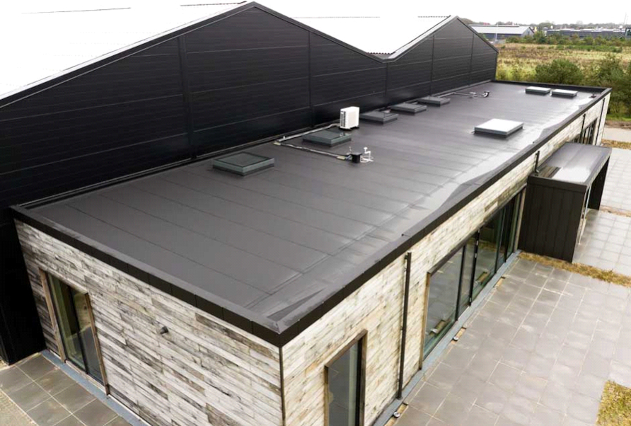 Solutii VELUX Commercial cu ajutorul luminatorului VELUX Modular Rooflights