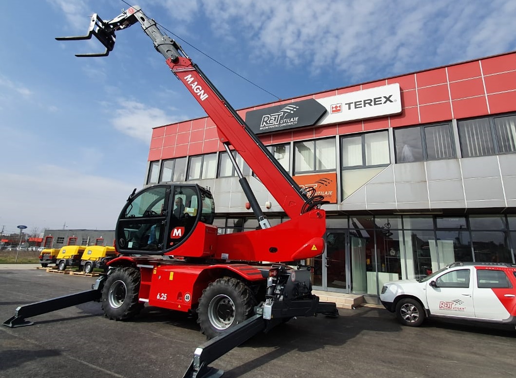 Manipulator telescopic rotativ Magni RTH 6.25