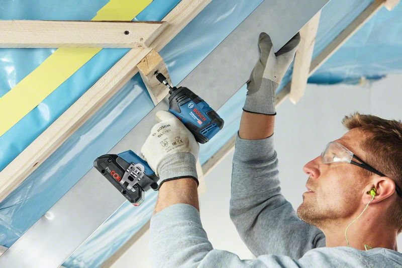 Masina de infiletat/desfiletat Bosch GDR 18V-200, cu acumulator